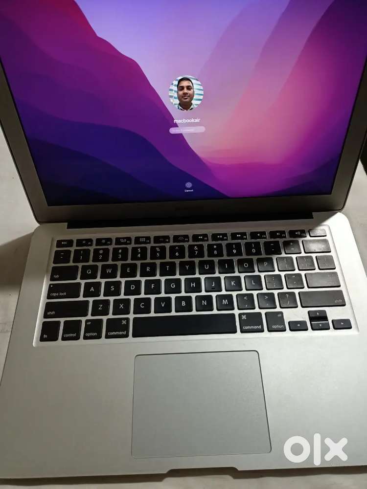 Macbook Air 2017 With Magic Mouse