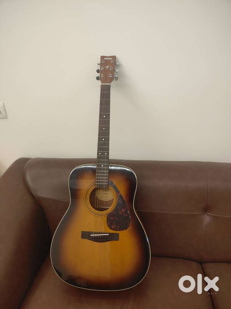 Hardly Used Yamaha Acoustic Spanish Guitar For Sale