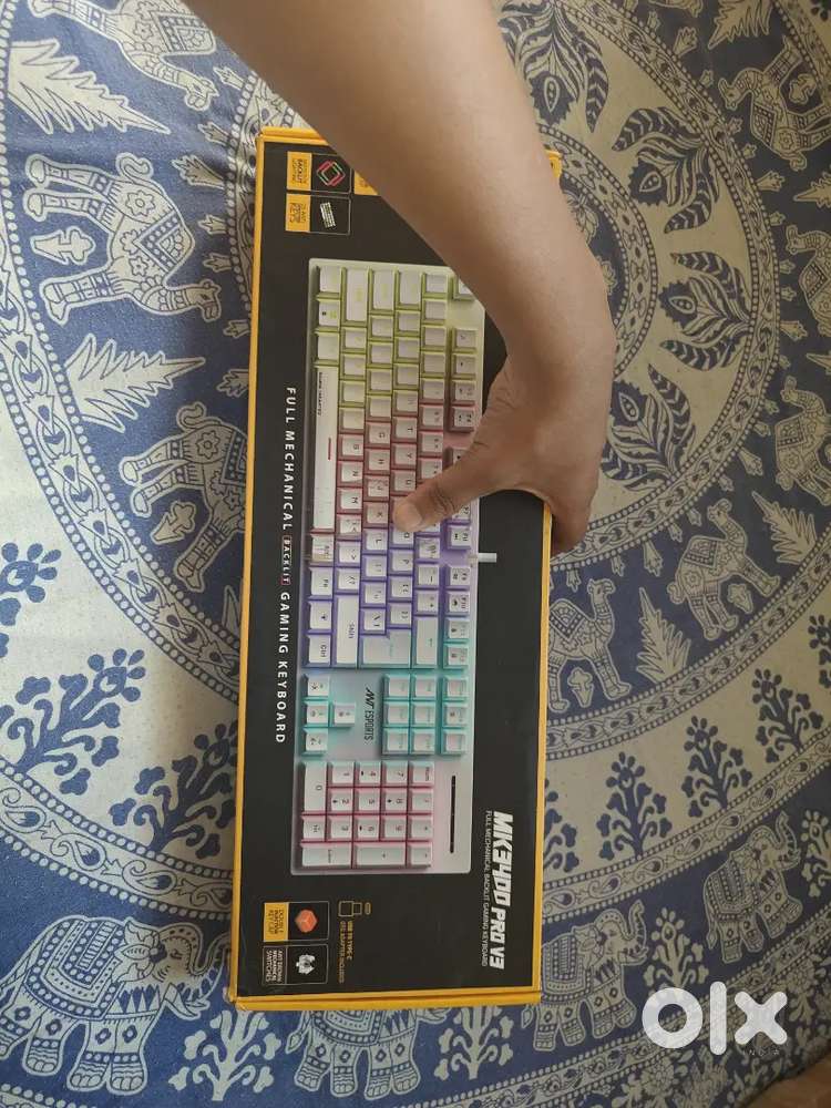 Ram ddr4 , keyboard, headphones