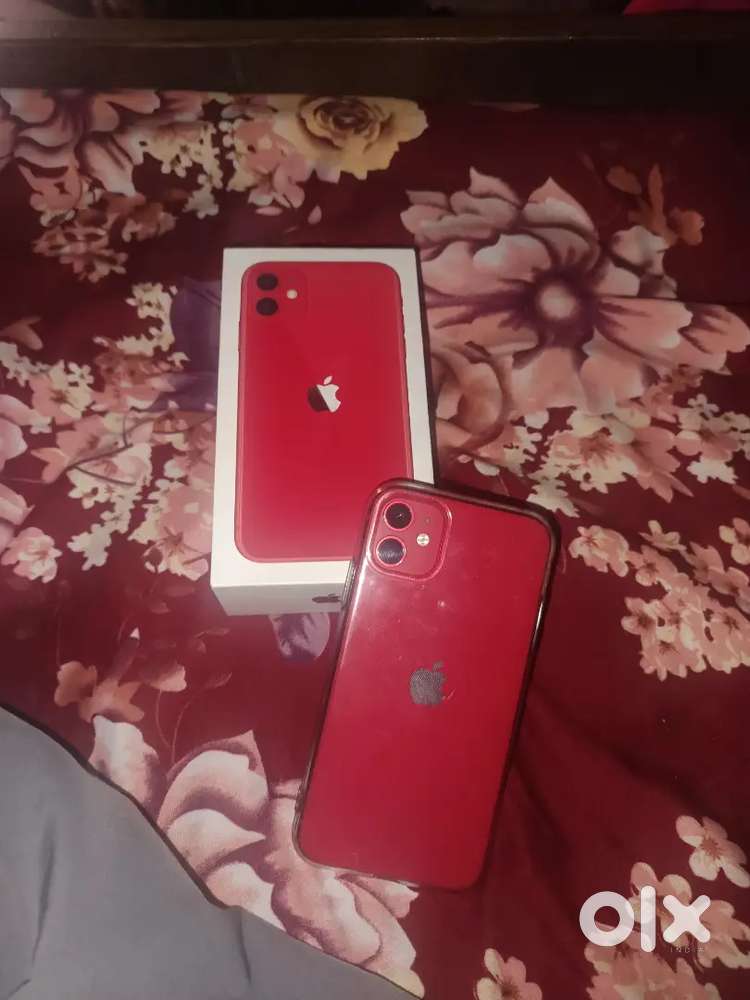 I phone 11 128 gb red colour face id working all original accessories