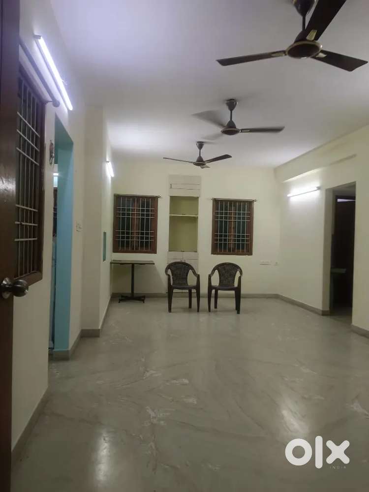 AR reality Kodambakkam 89 25 0and 19908 apartment for rent with car pa