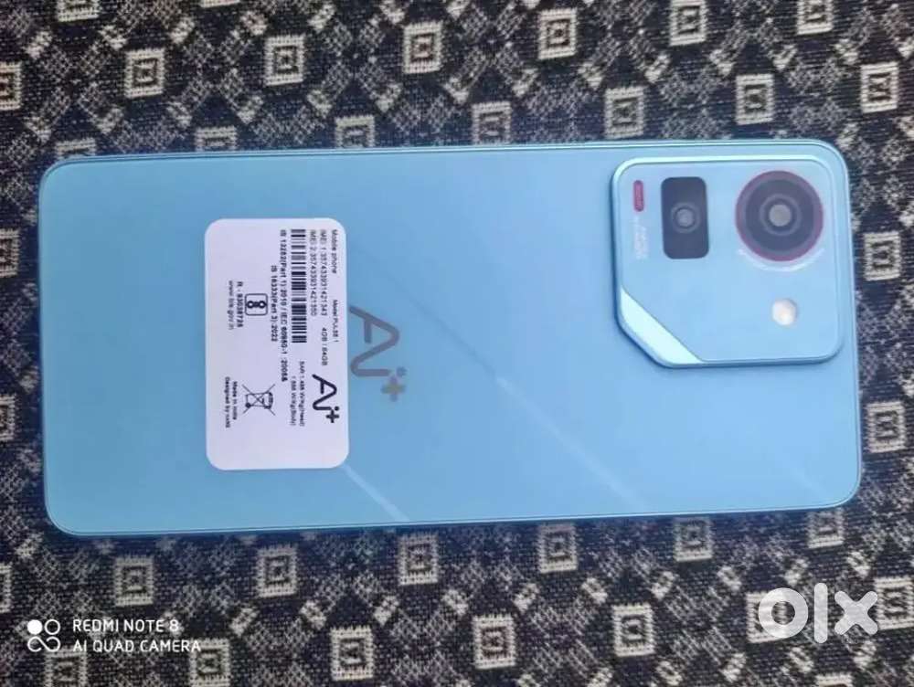 Exchange Krna h leptop yaa ache phone k sath new h phn ye