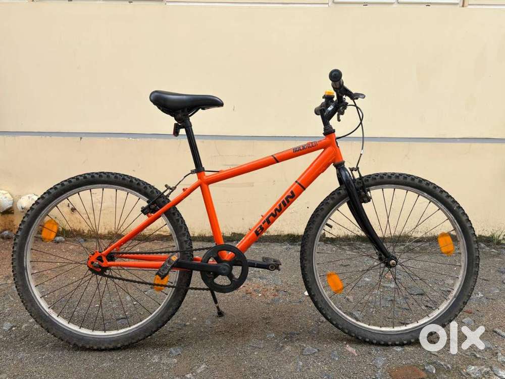 Btwin Rockrider 100 JR for 8~12 yrs with Oxelo Helmet