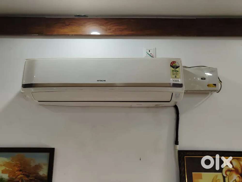 Hitachi 2 Ton AC