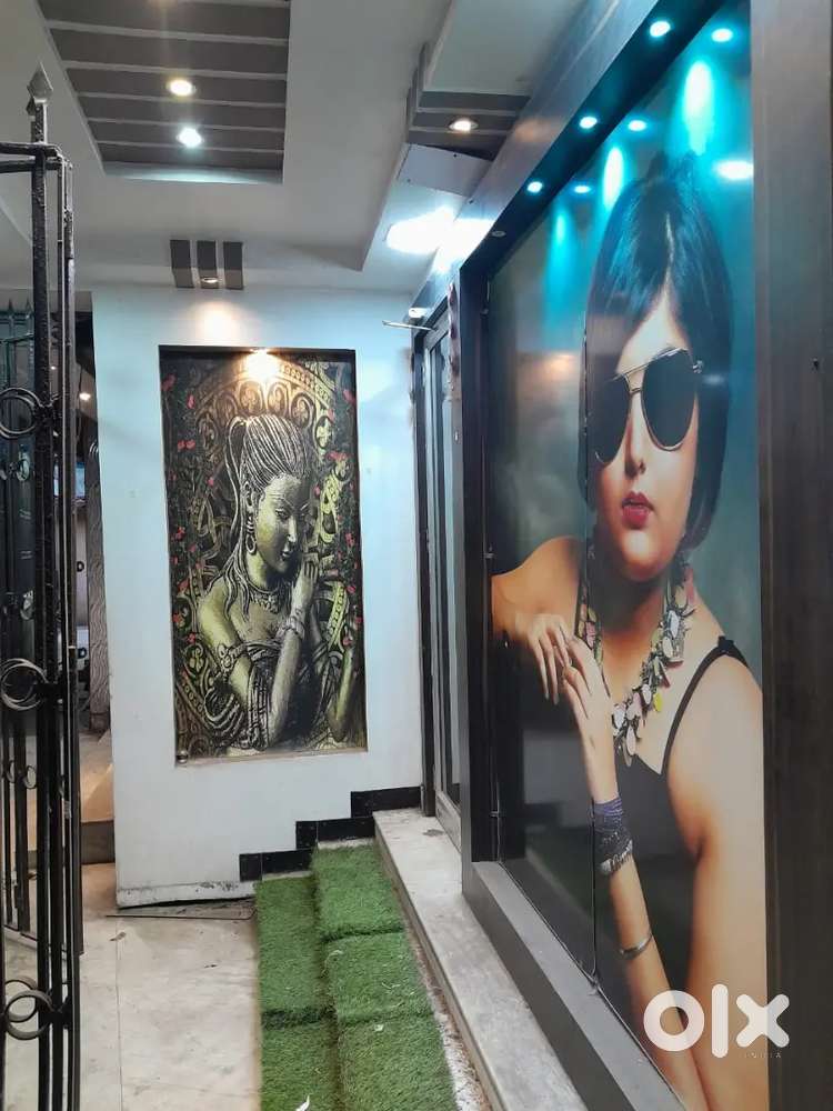 Office cum Dr, chamber or travel agency or any  trading Office in lake