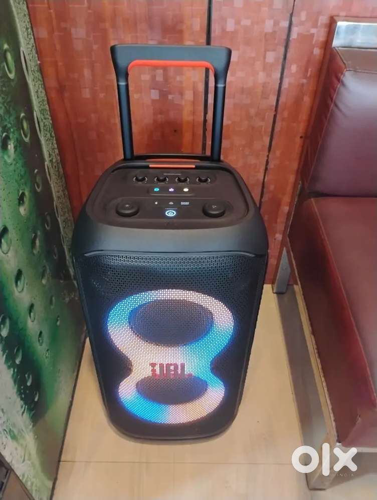JBL STAGE 320 party speaker