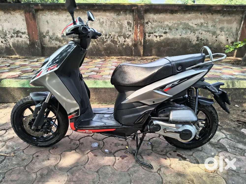 Aprilia SR125