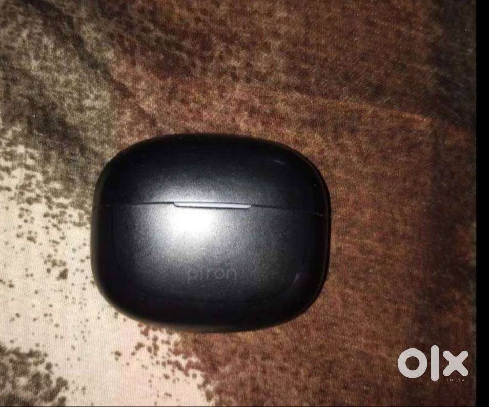 pTron ear buds