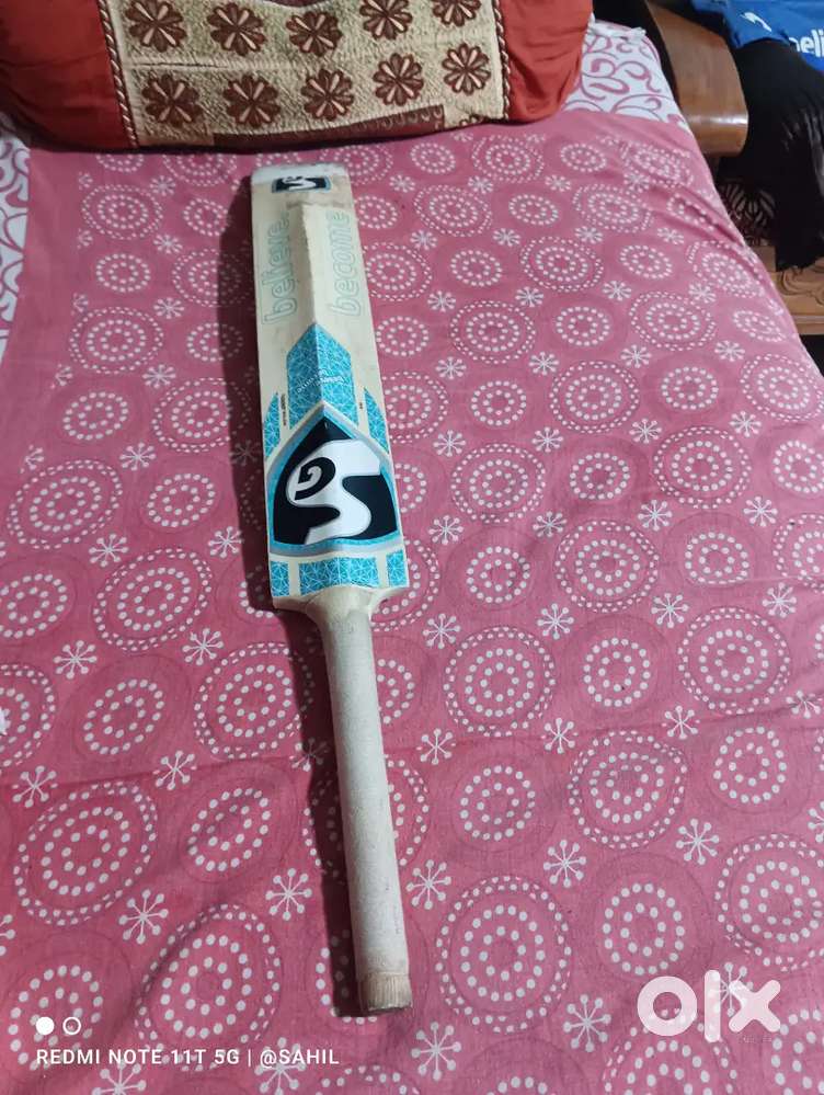 A kashmir willo bat second handed