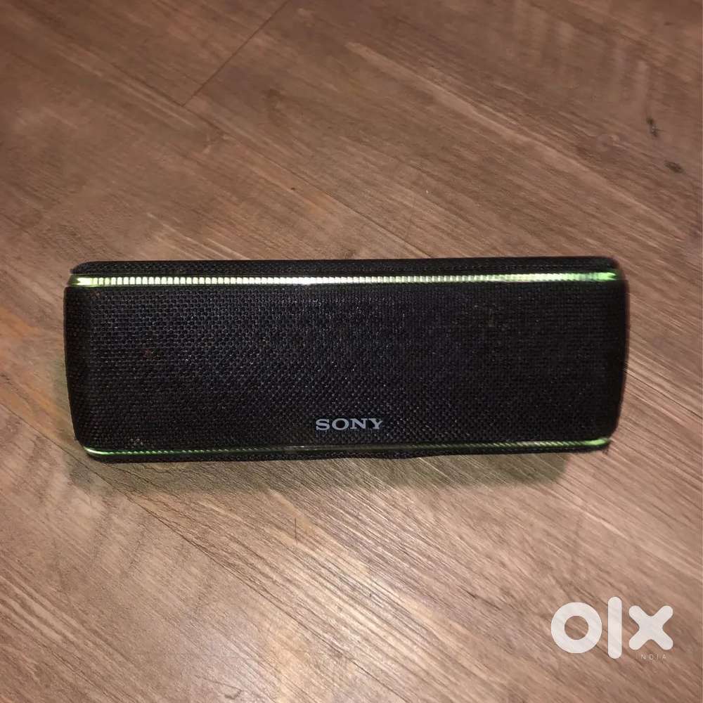 Sony SRS XB-31 portable Bluetooth speaker