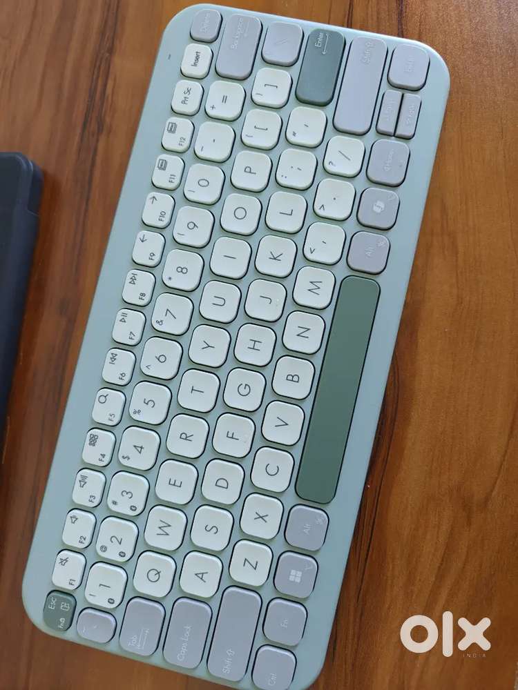 Asus Marshmallow Bluetooth keyboard New In Warranty