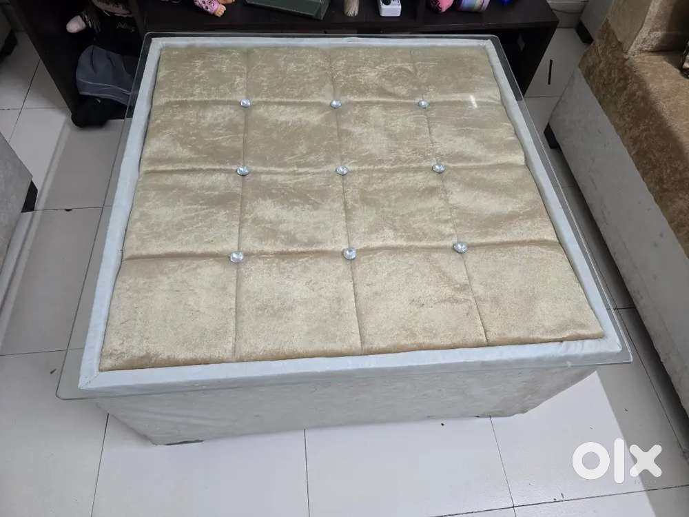sofa set 3+2 +launcher + table for sale