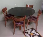 Round dining table with four chair, sewing machine, 2 sleeping chairs