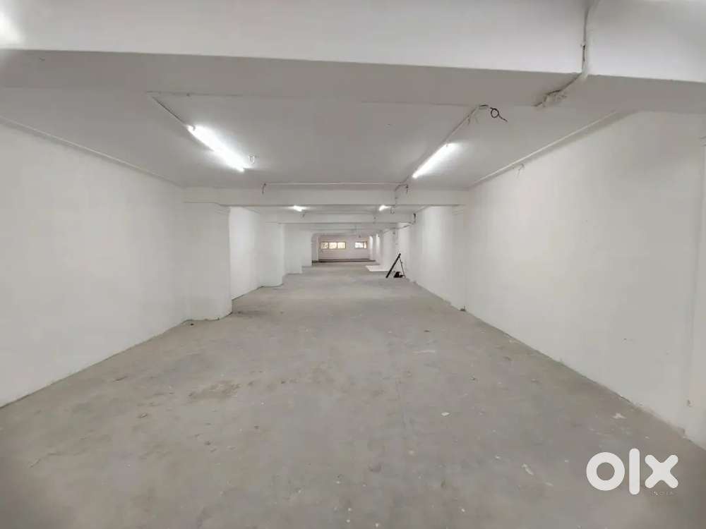 1500SQFT GROUNDFLOOR SHOP  RENT1,50,000 AT HIGH COURT OPPOSITE