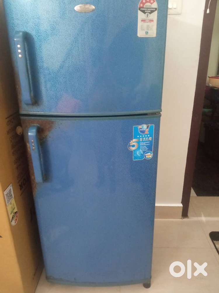 Whirlpool mastermind 220 litre double door 4 star fridge