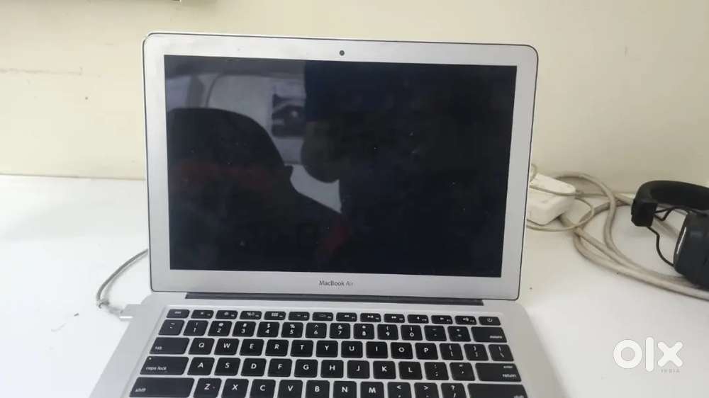 Macbook Air Early 2015 for sale