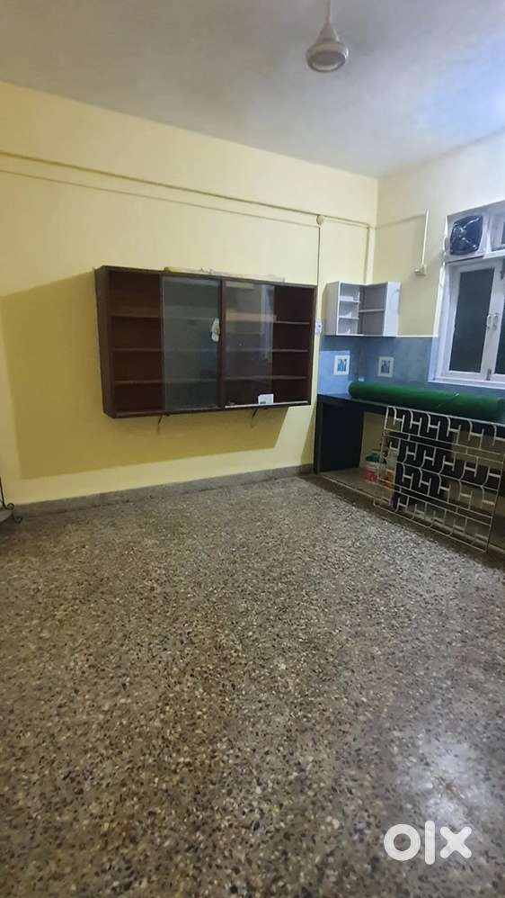 1bhk spacious flat for rent in  bhatlem