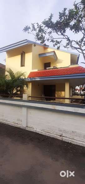 Villa 2 Bhk plus study - 3 Bathrooms- club, badminton court, park