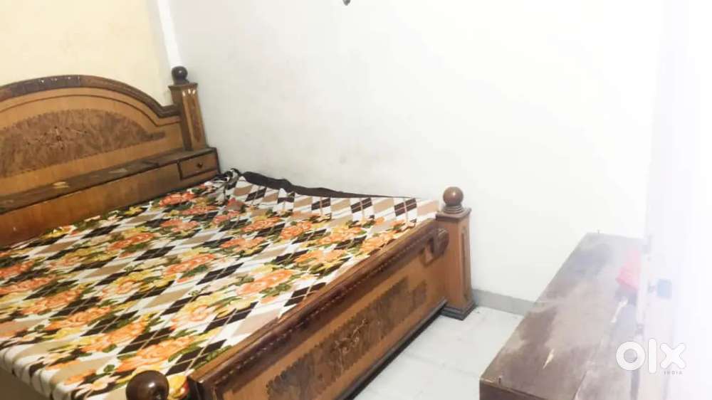 Room for rent only for girls