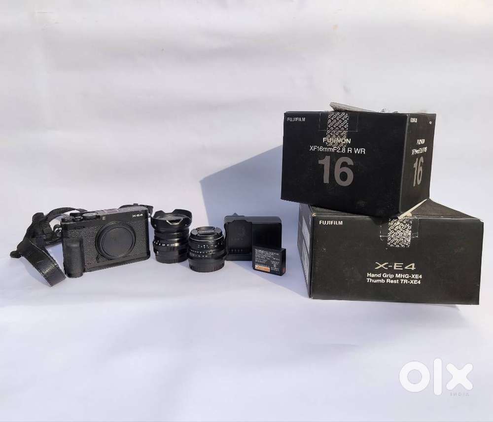 Fujifilm x-e4 with Fujinon 16mm f2.8R, 7artisan 25mm F1.8 Lens & Kit