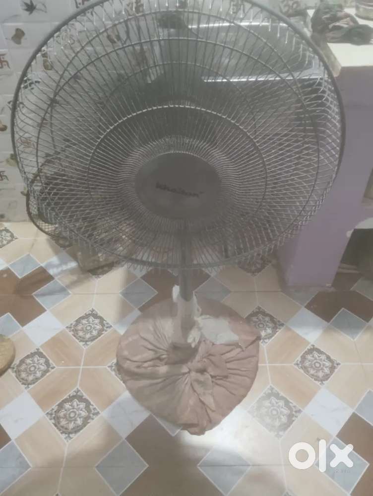 Stand fan in new condition