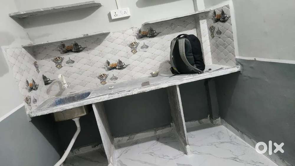 1BHK FLET POSH ARIA PATNIPURA