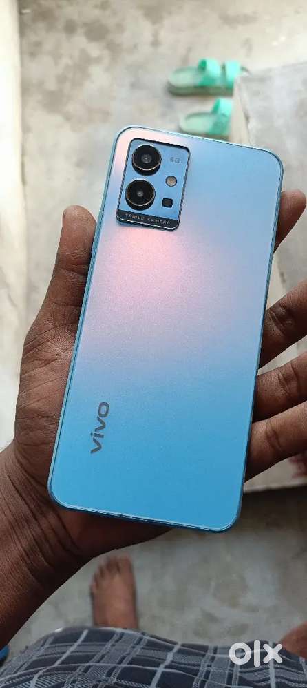 Vivo75 5g phone