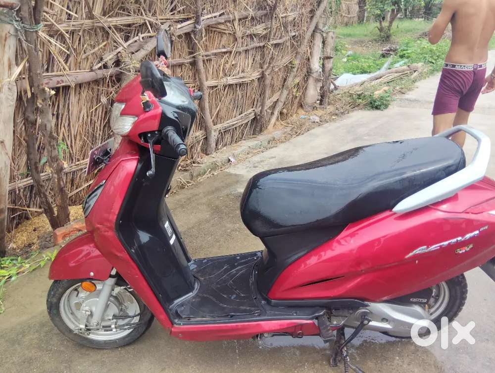 Muje kuc jaruri kam h arjent