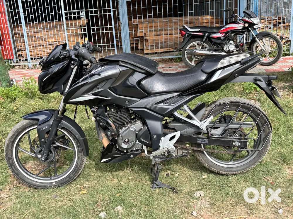 bajaj pulsar p150