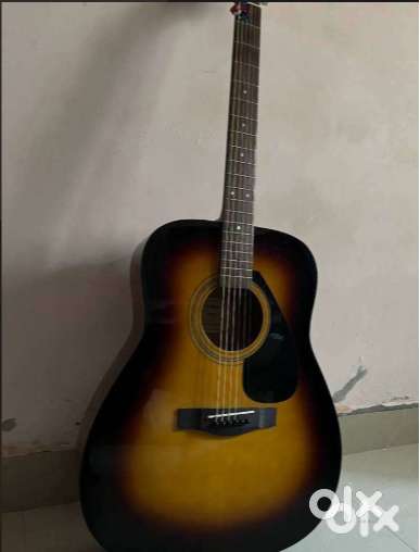 Yamaha F310 Acoustic Guitar - Used