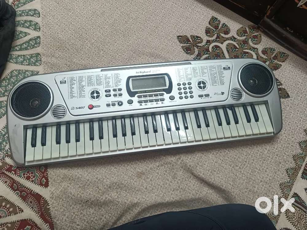 Casio piano with carry bag
