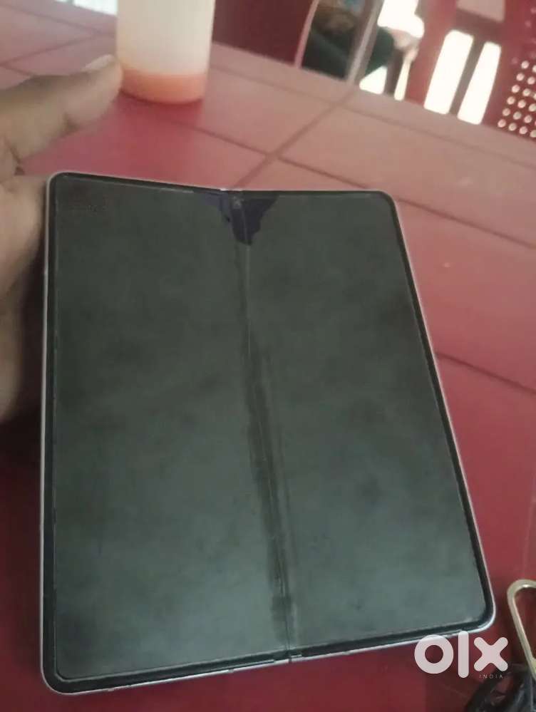 Samsung Fold 3 5G 8 Ram 256 memory
