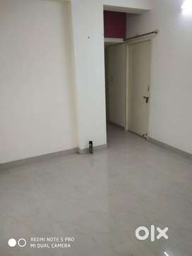 Spacious 2 Bhk Flat with Parking For Urgent Sale near Bally, G T Road