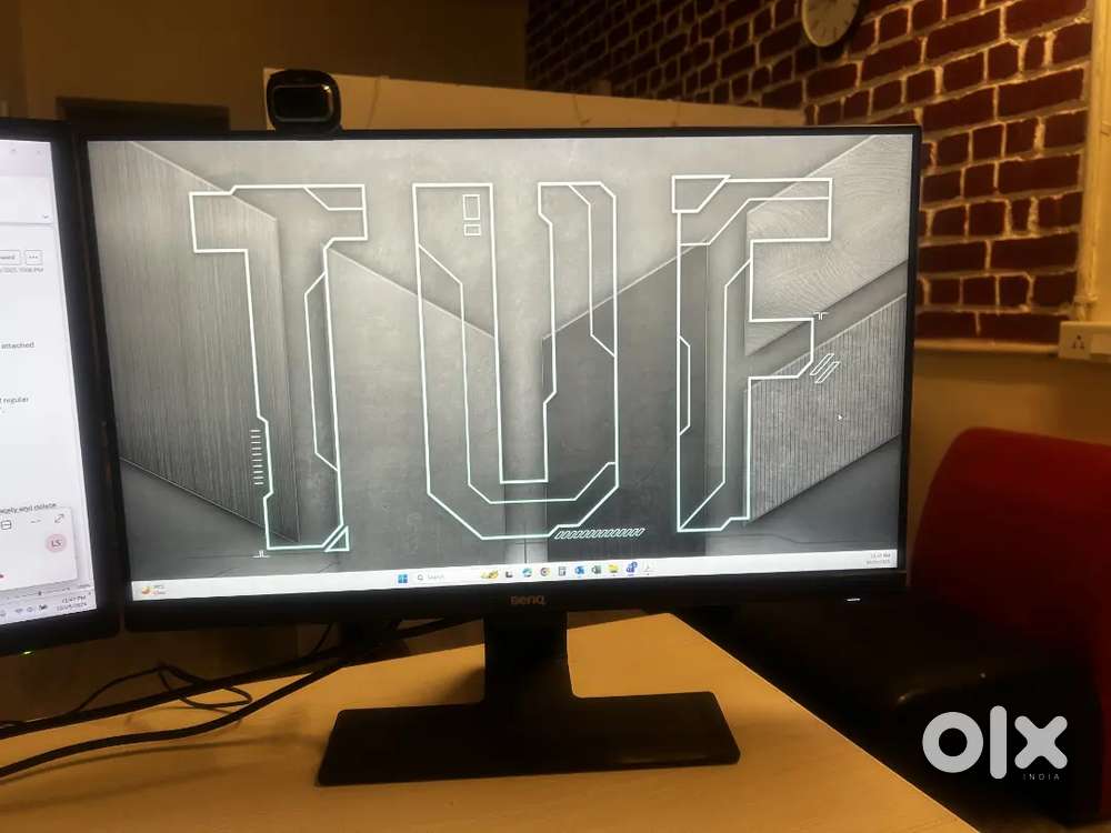 Benq 24 inch screen 2X