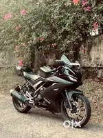 Yamaha R15v3 black