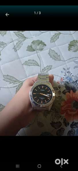 I m selling Casio watch