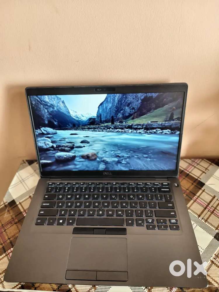 Dell 5400 i7-8thGen 16gb 256gb SSD original charger