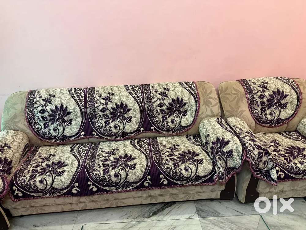Sofa set 5 seater Good quality