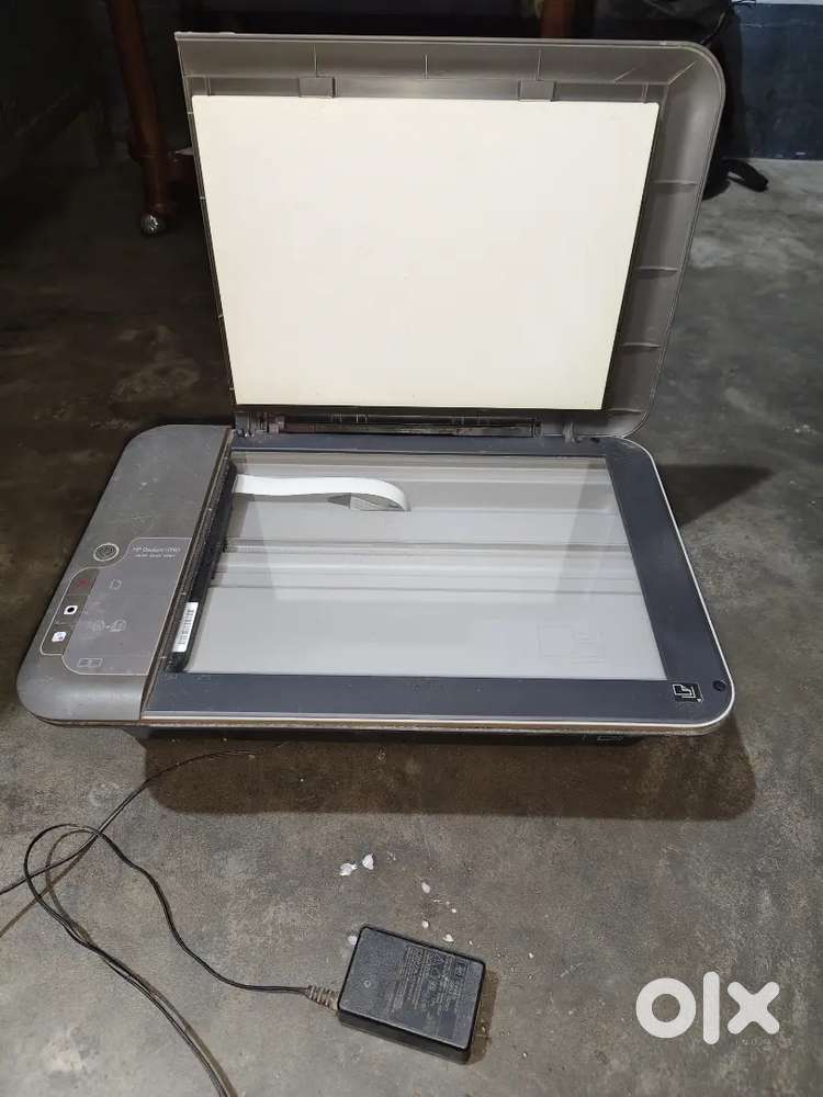 Hp 1050 print. Only scratches but good condition