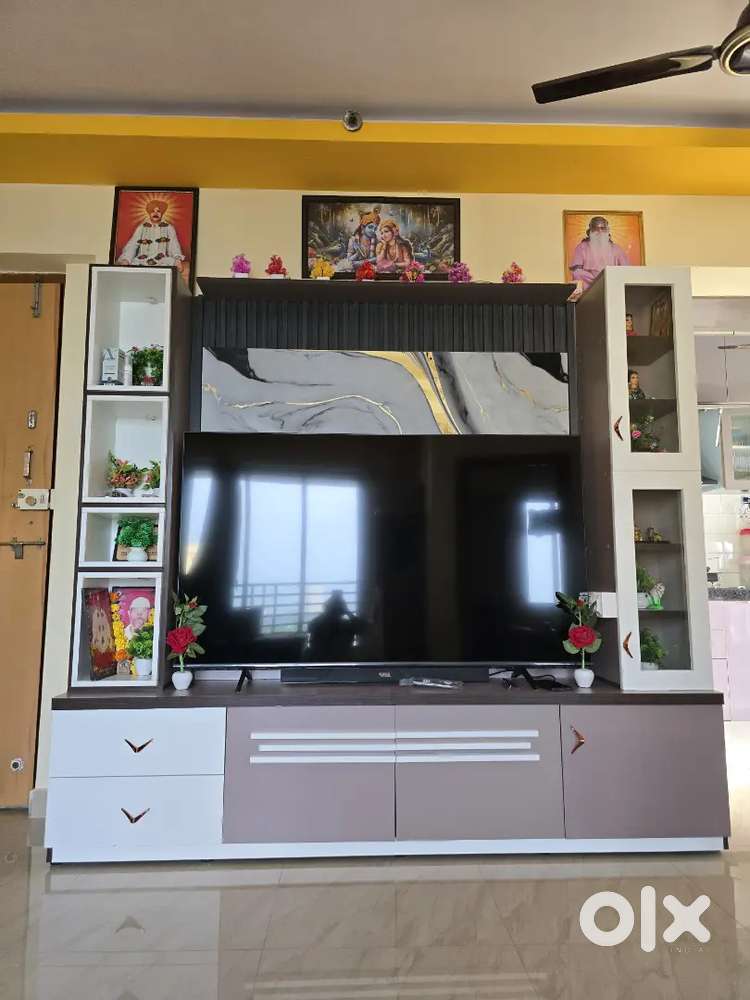 TV Unit only 20 days old