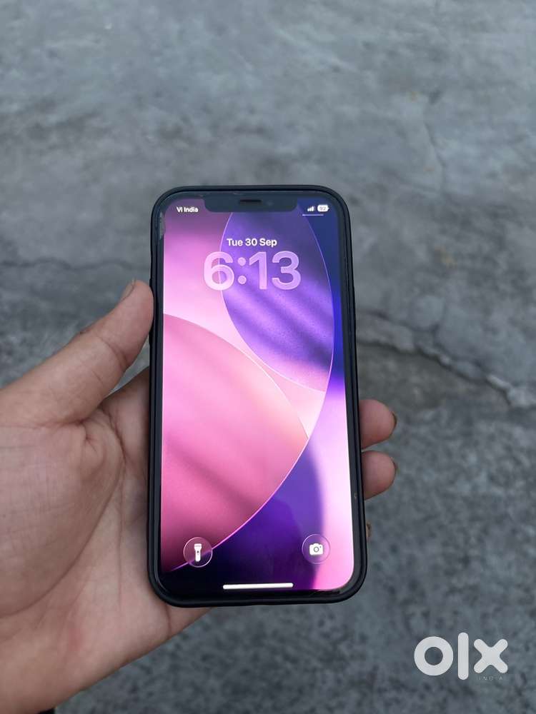 Iphone 12 Black Colur