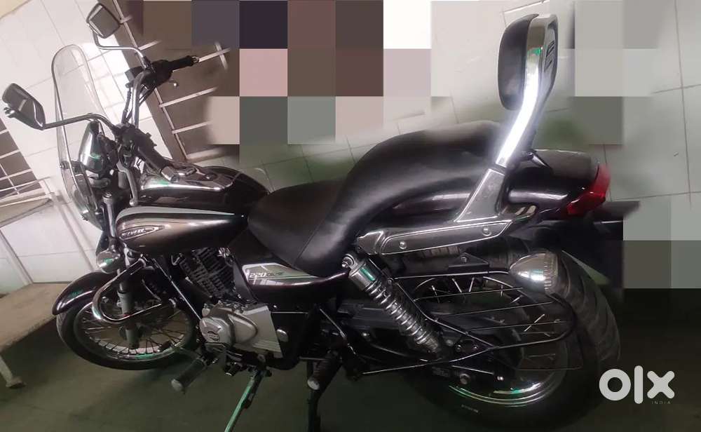 Bajaj avenger cruse 220 mint condition, complete documents