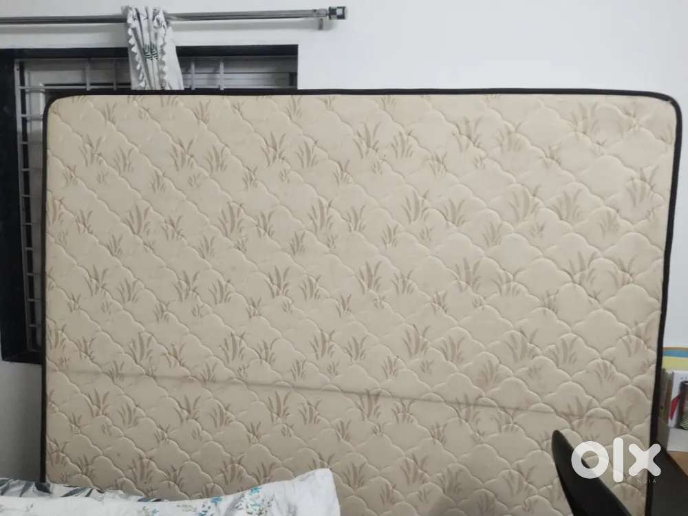 King size bed
