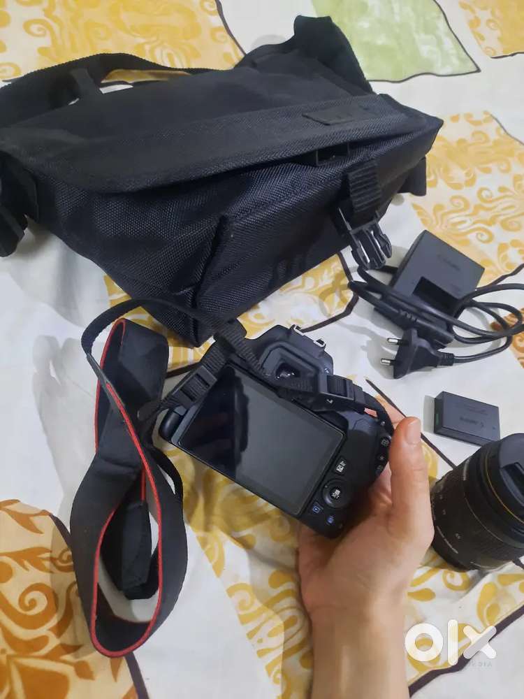 Canon EOS 200D Mark ll Camera