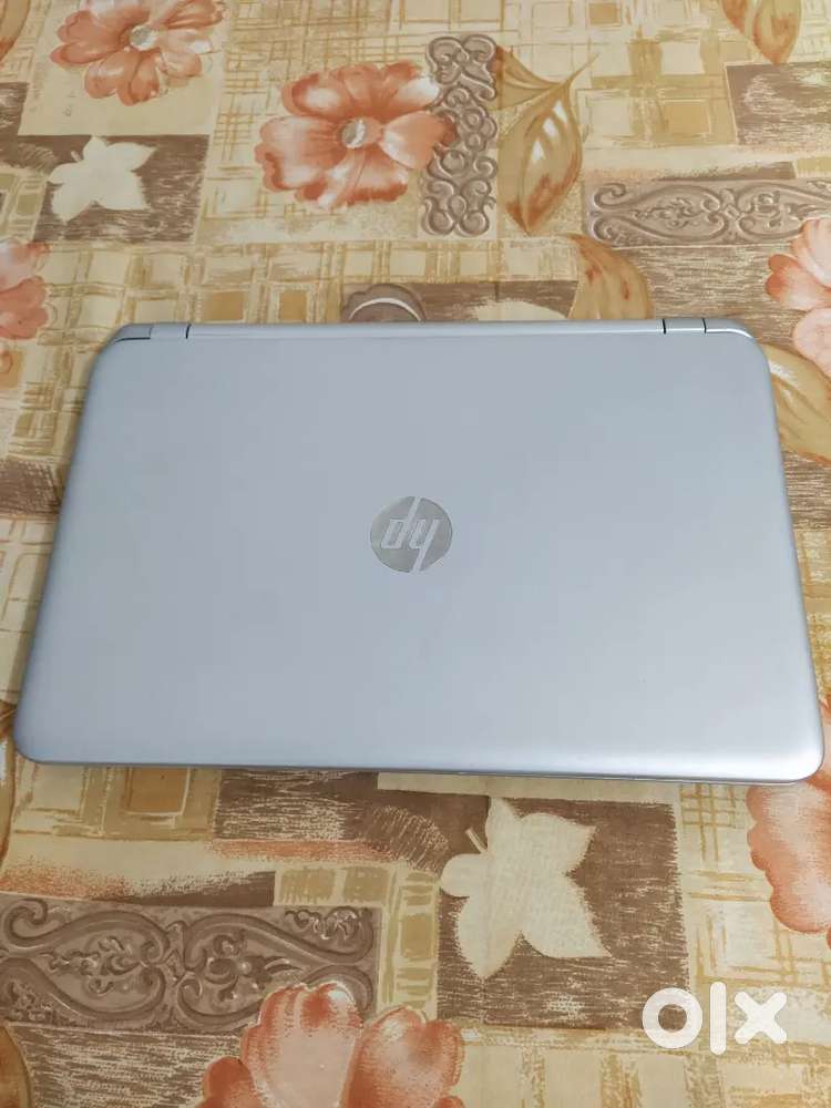 HP i5 Intel, 8 gb Ram, 128 gd SSD