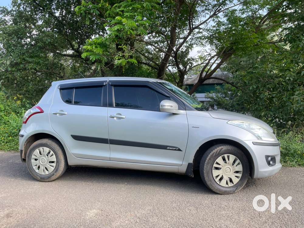 Maruti Suzuki Swift 2012 Diesel 72000 Km Driven