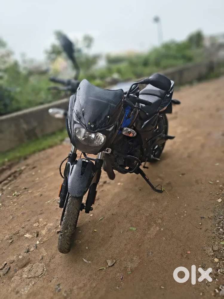 PULSAR 150