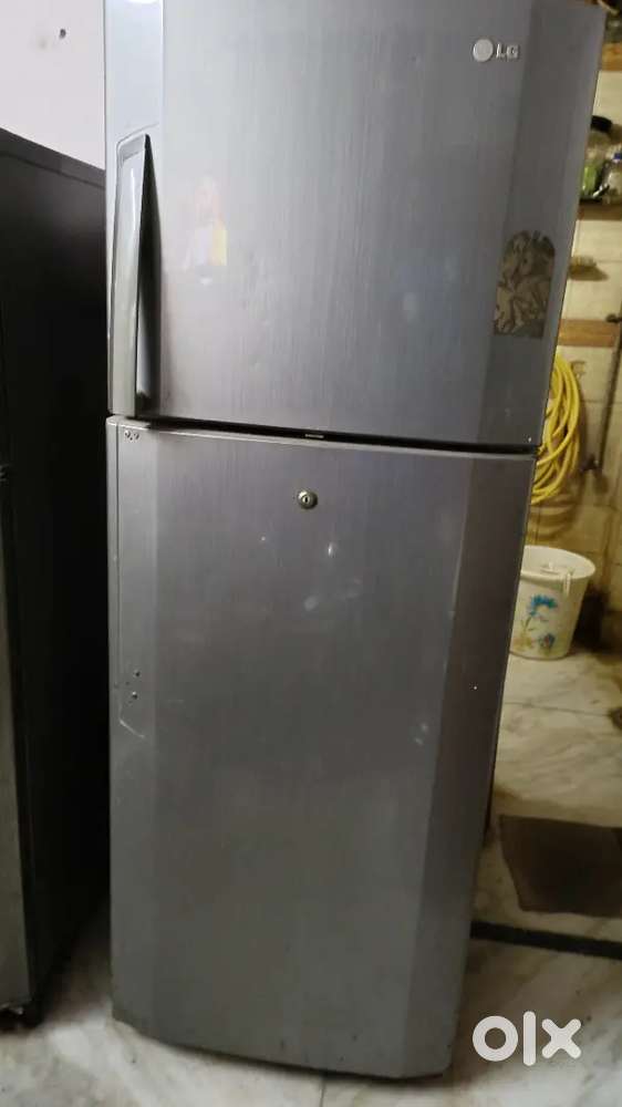 LG DOUBLE DOOR FRIDGE