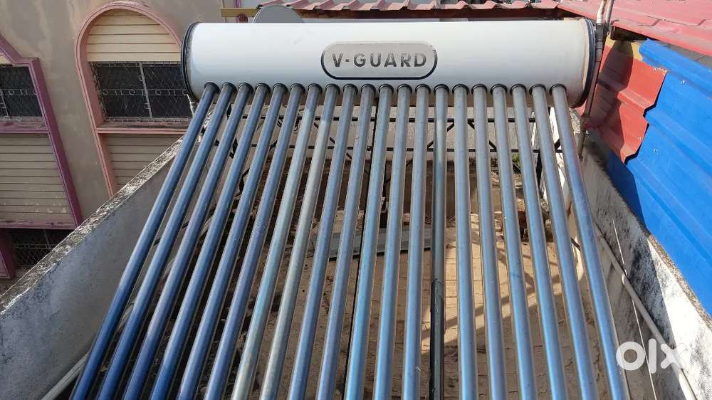 Solar water heater