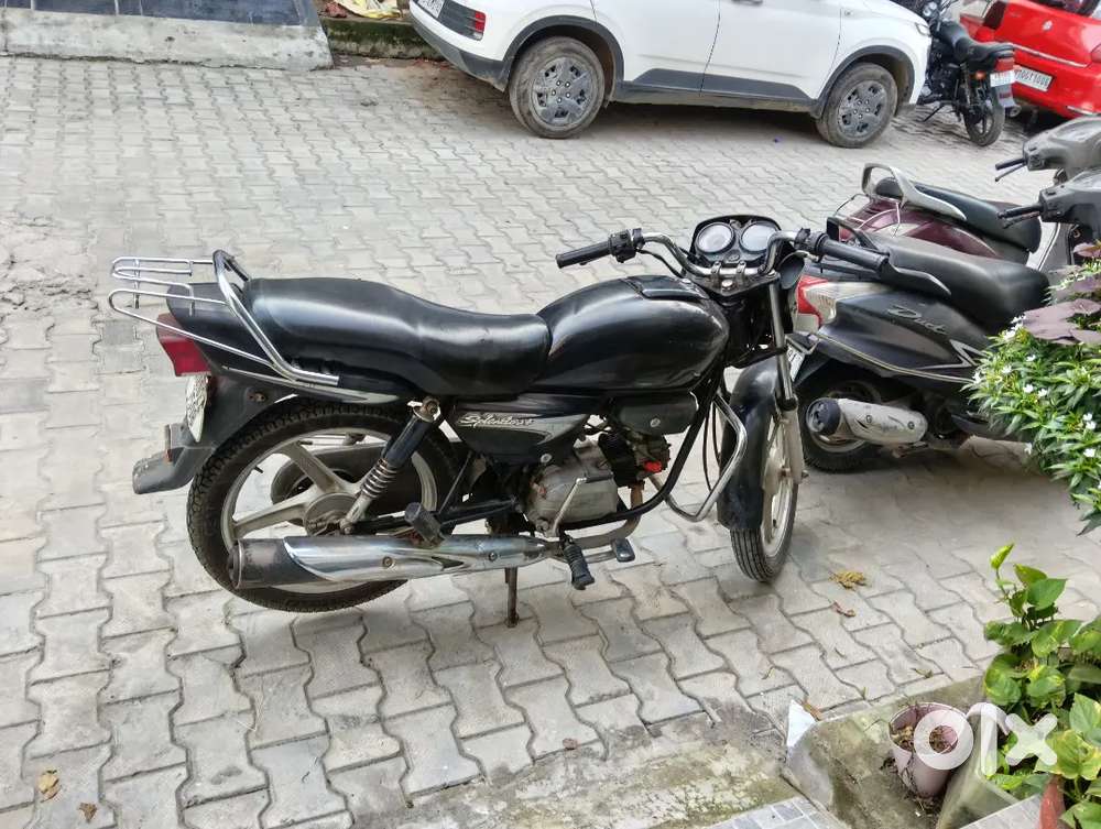 selling my bike... A1 condition + new tyers + new battery
